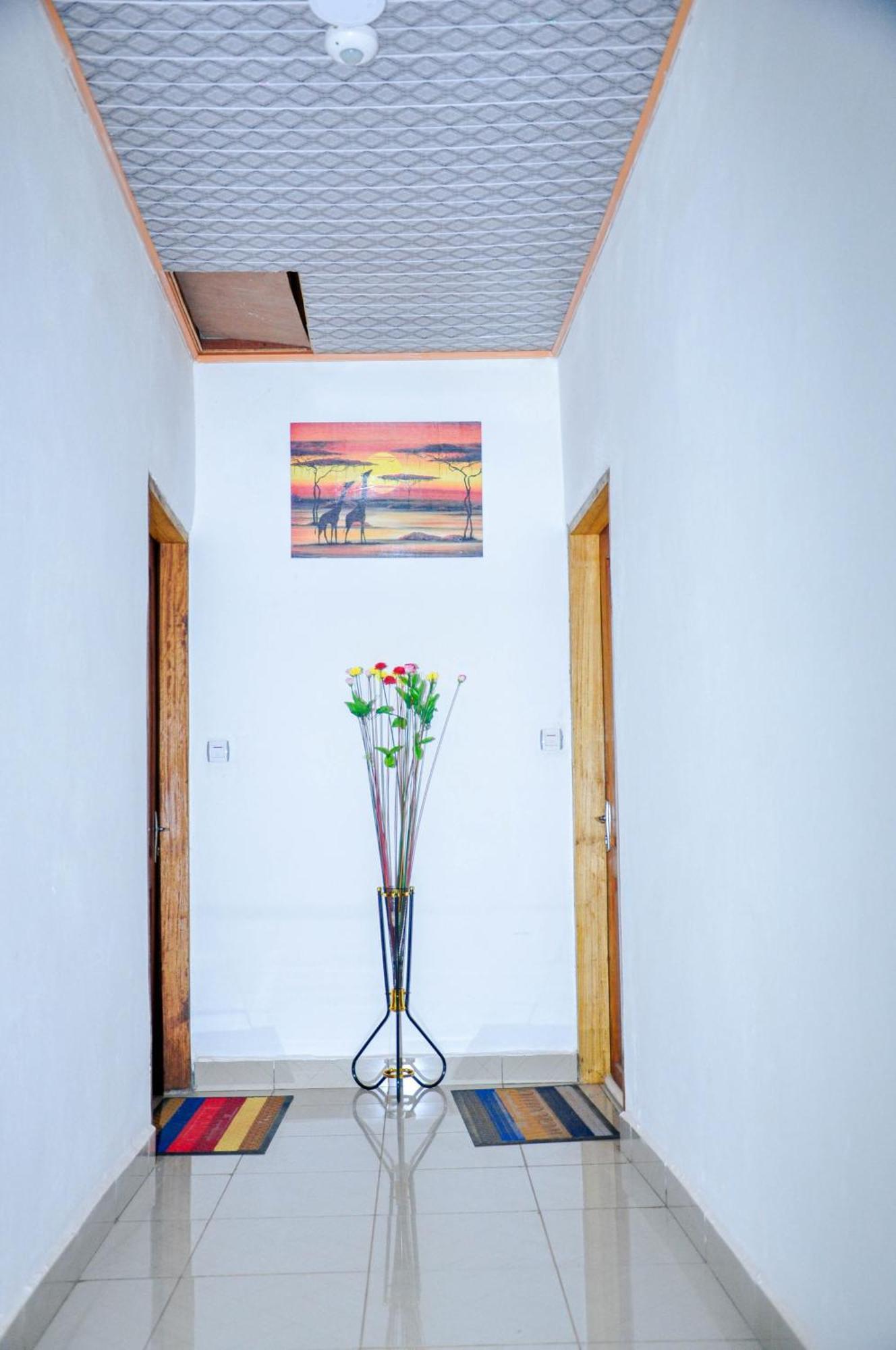 Les Logis De Nouvelle Route Bastos Apartment Yaoundé Екстериор снимка